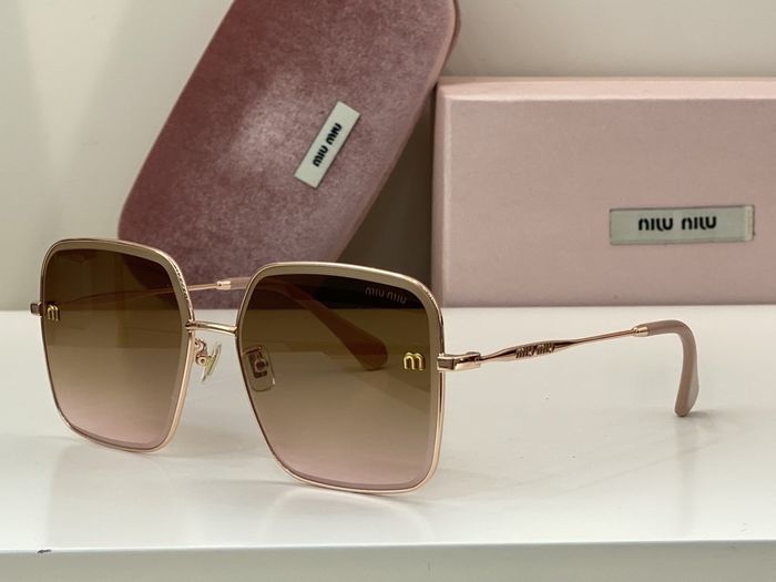 Miu Miu Sunglasses Top Quality MMS00004